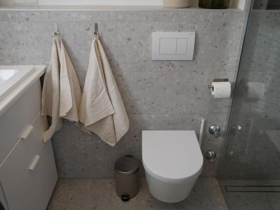 Moderne Studio Ferienwohnung In باد دوبيران المظهر الخارجي الصورة